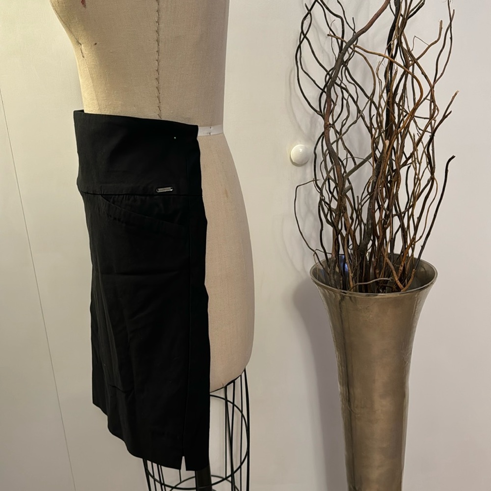 SC & Co midi black skort - Picture 3 of 7